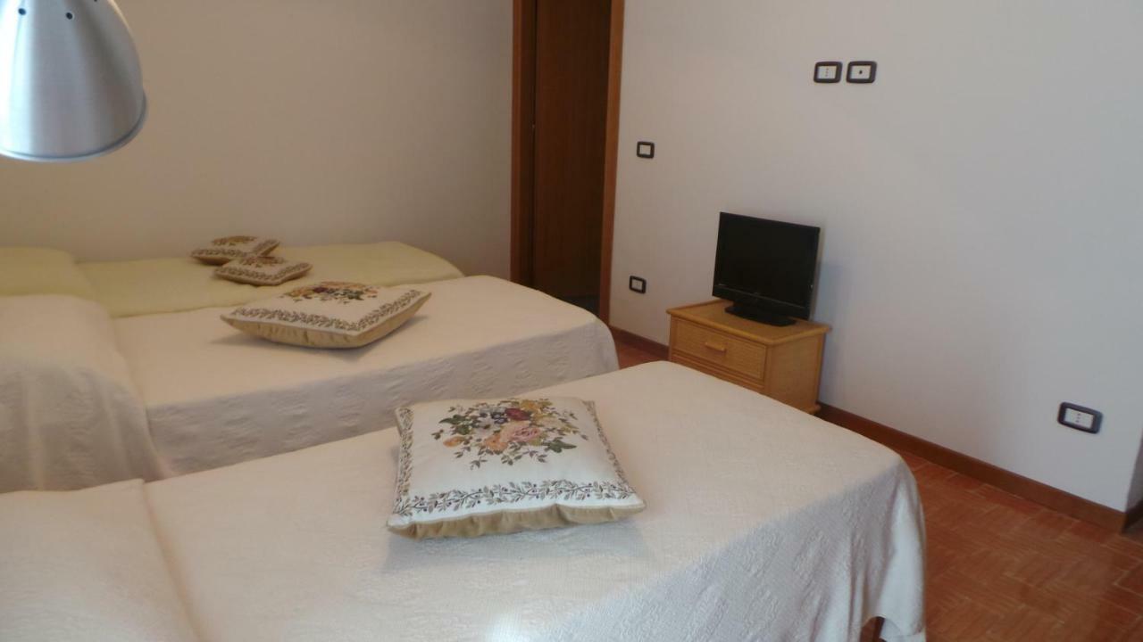 B&B Il Poggio Salo Luaran gambar